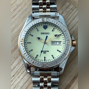 Seiko Sports 50 Rare Vintage Men’s Watch Iridescent Dial Two-Tone Bracelet Date